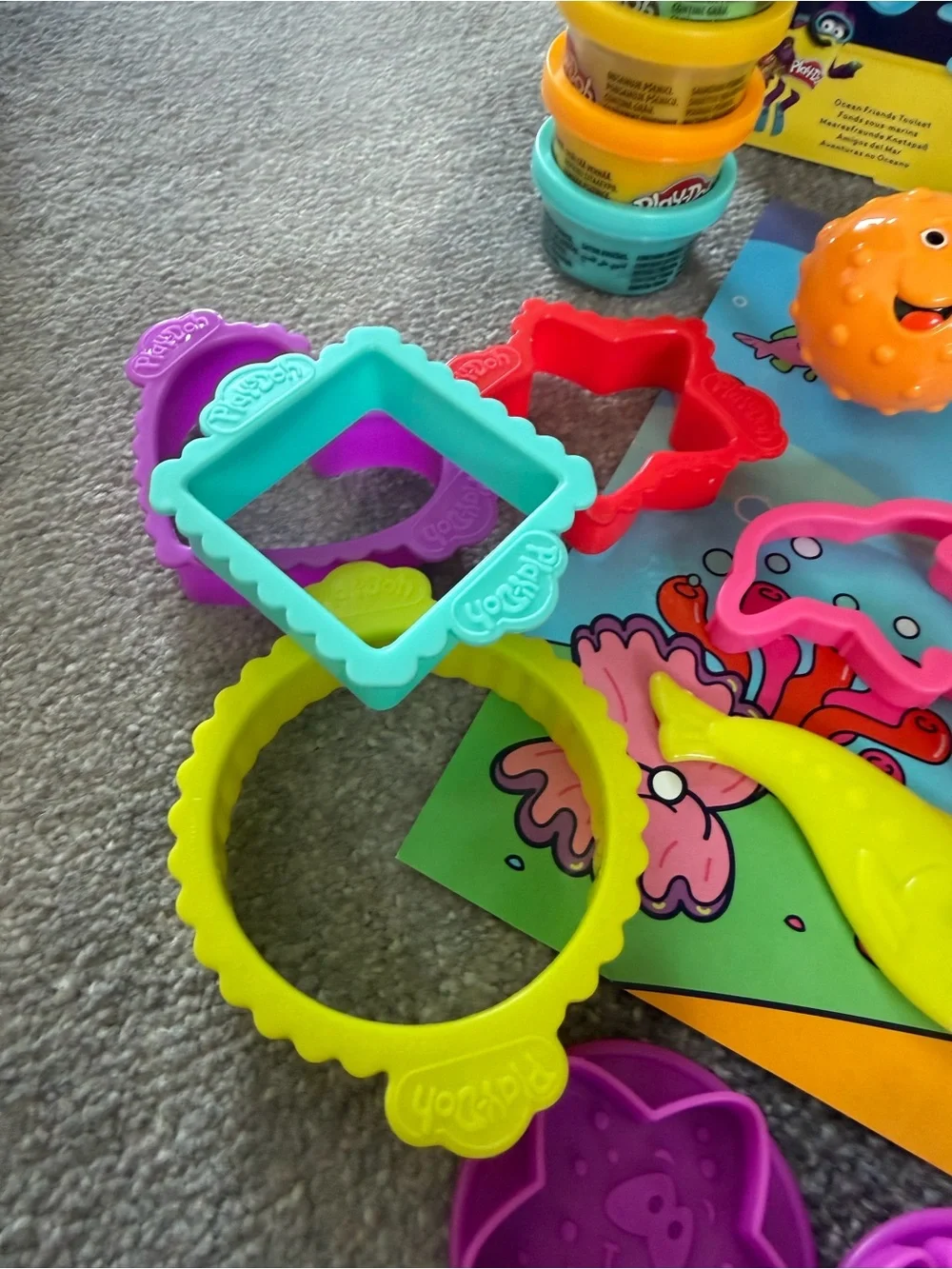 New! Undersea Play-Doh + 6 extras! Playset